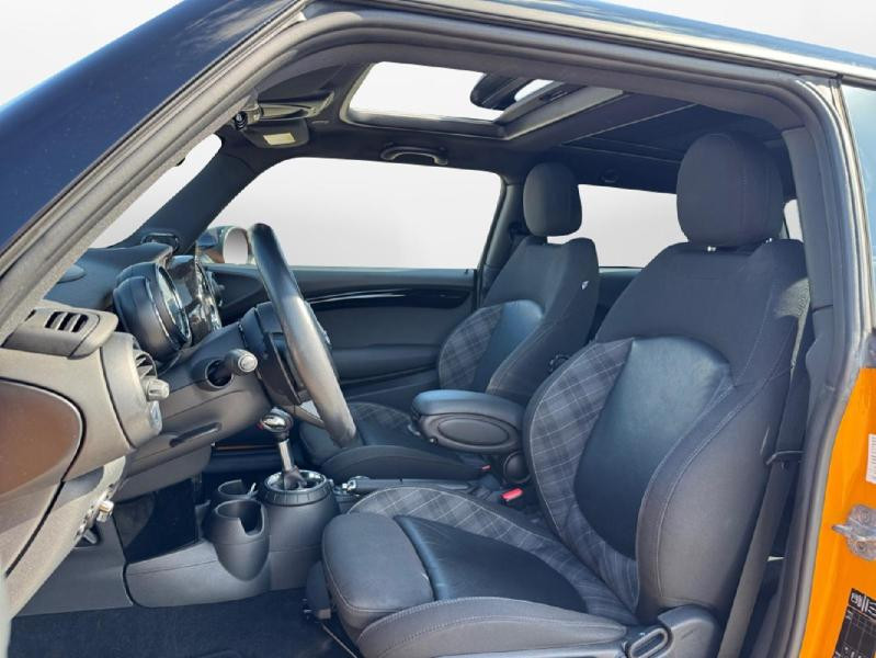 Used MINI Mini Cooper S 192ch Pack Red Hot Chili BVA 2014 Volcanic Orange € 16990 in Lesménils