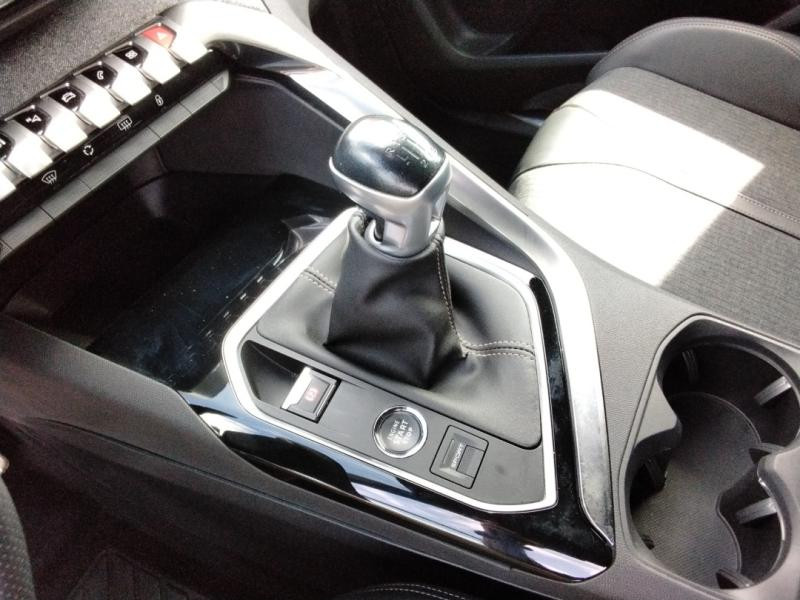 Used PEUGEOT 3008 1.2 PureTech 130ch S&S GT Line 2018 Noir € 14440 in Lesménils