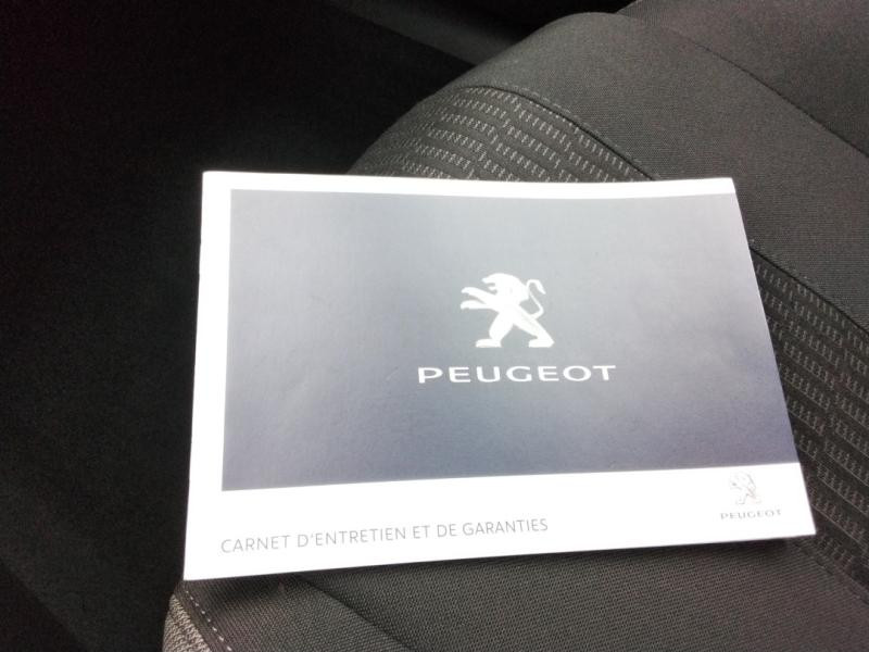 Used PEUGEOT 308 1.2 Puretech 110ch Style S&S 5p 2016 Noir Perla Nera € 8640 in Lesménils