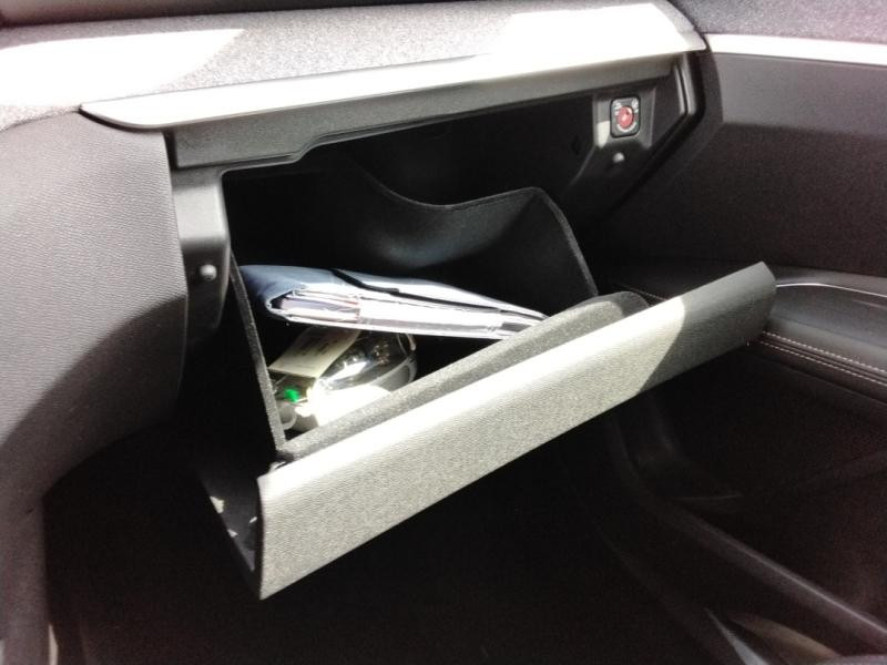 Used PEUGEOT 3008 1.2 PureTech 130ch S&S GT Line 2018 Noir € 14440 in Lesménils