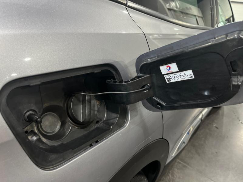 Used PEUGEOT 3008 1.2 PureTech 130ch Allure S&S 2018 Gris Artense (M) € 13190 in Lesménils