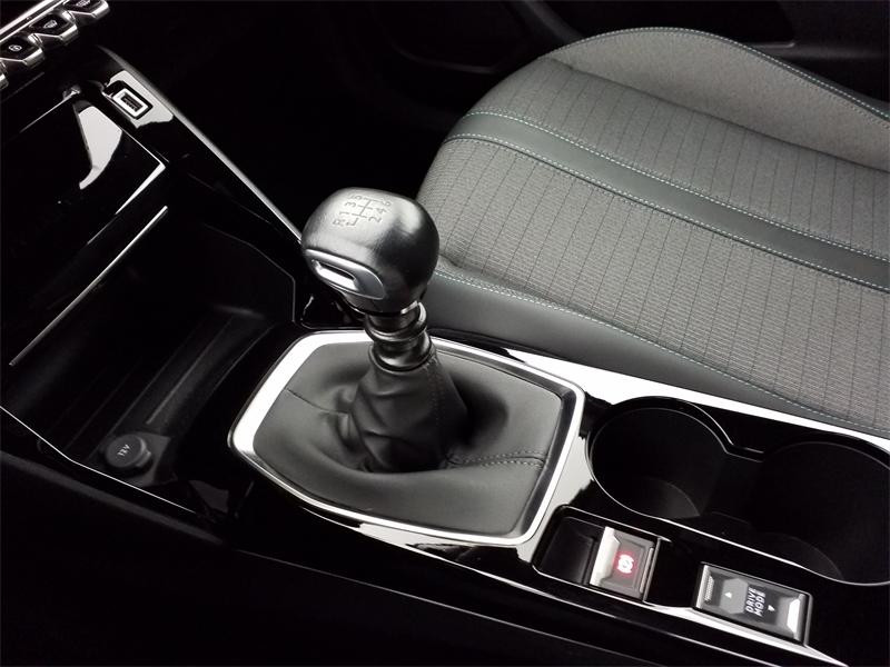 Occasion PEUGEOT 2008 1.2 PureTech 100ch S&S Allure 2023 Orange 16490 € à Lesménils