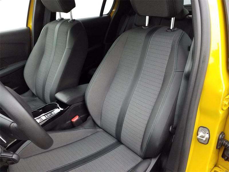 Used PEUGEOT 208 1.2 PureTech 100ch S&S Allure EAT8 2024 Jaune € 16790 in Lesménils