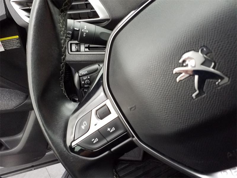 Used PEUGEOT 3008 1.2 PureTech 130ch Active S&S 2019 Gris Artense (M) € 13240 in Lesménils