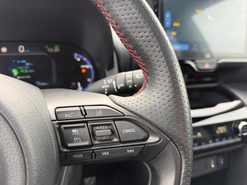 Occasion TOYOTA Yaris Cross 116h GR Sport MY22 2023 Blanc Nacré/Toit Noir 23490 € à Lesménils