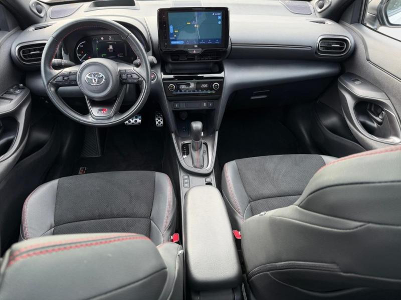 Occasion TOYOTA Yaris Cross 116h GR Sport MY22 2023 Blanc Nacré/Toit Noir 23490 € à Lesménils