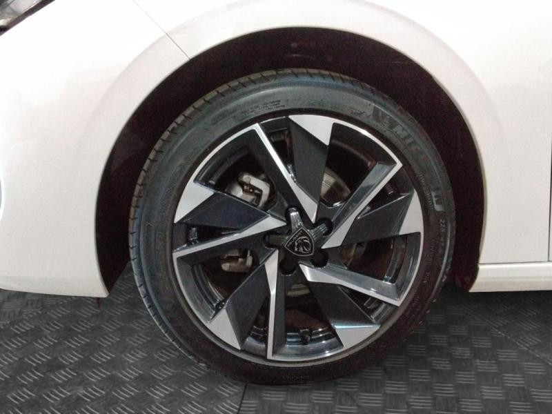 Used PEUGEOT 308 1.2 PureTech 130ch S&S Allure Pack 2023 Blanc Okénite (M) € 19190 in Lesménils