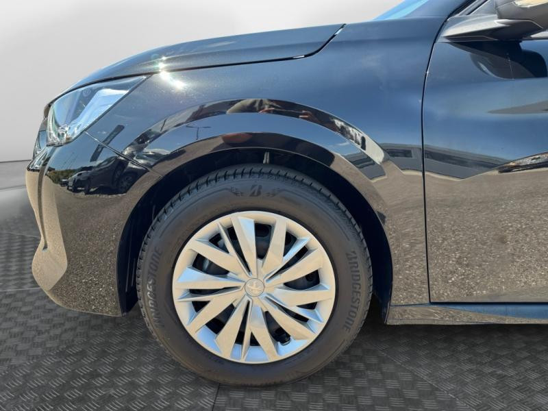 Used PEUGEOT 208 1.2 PureTech 75ch S&S Like 2021 Noir Perla Nera (M) € 10870 in Lesménils