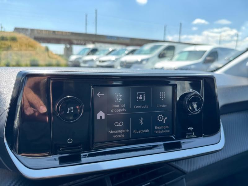 Used PEUGEOT 208 1.2 PureTech 75ch S&S Like 2021 Noir Perla Nera (M) € 10870 in Lesménils