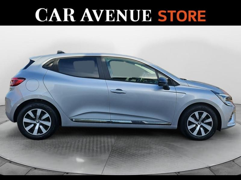 Used RENAULT Clio 1.0 TCe 90ch Evolution 2023 Gris Platine € 16390 in Lesménils