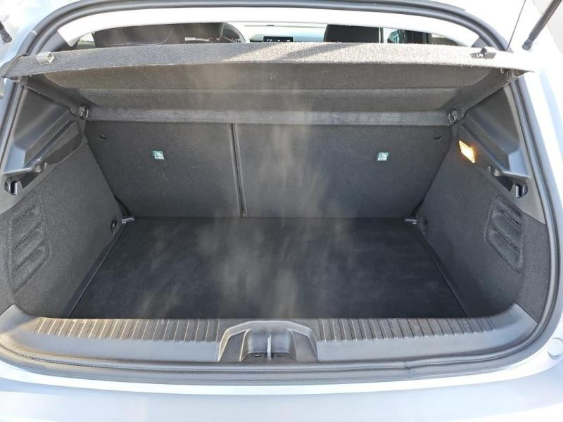 Used RENAULT Clio 1.0 TCe 90ch Evolution 2023 Gris Platine € 16390 in Lesménils