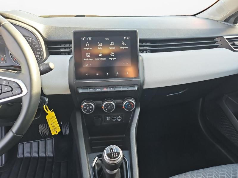 Used RENAULT Clio 1.0 TCe 90ch Evolution 2023 Gris Platine € 16390 in Lesménils