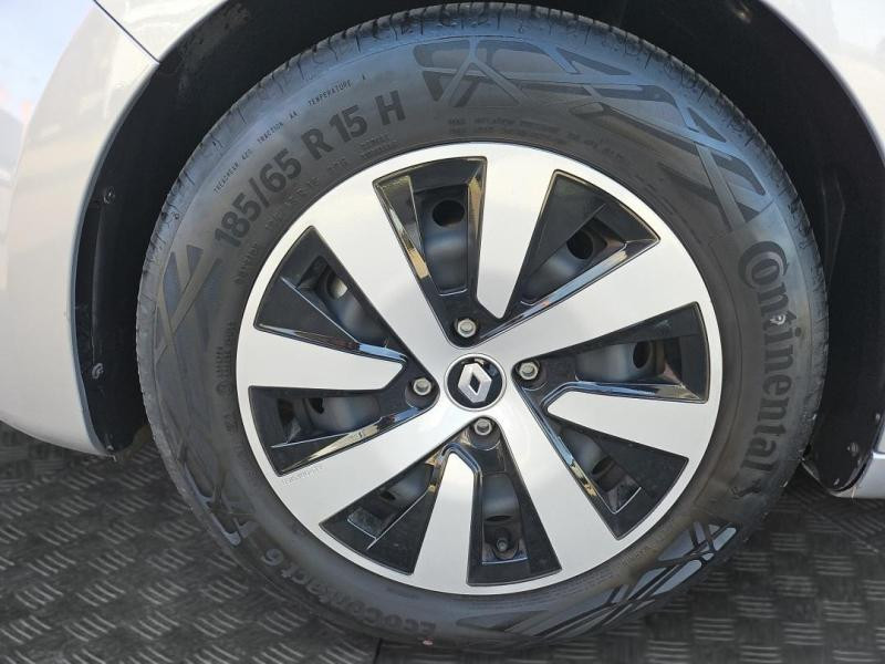 Used RENAULT Clio 1.0 TCe 90ch Evolution 2023 Gris Platine € 16390 in Lesménils