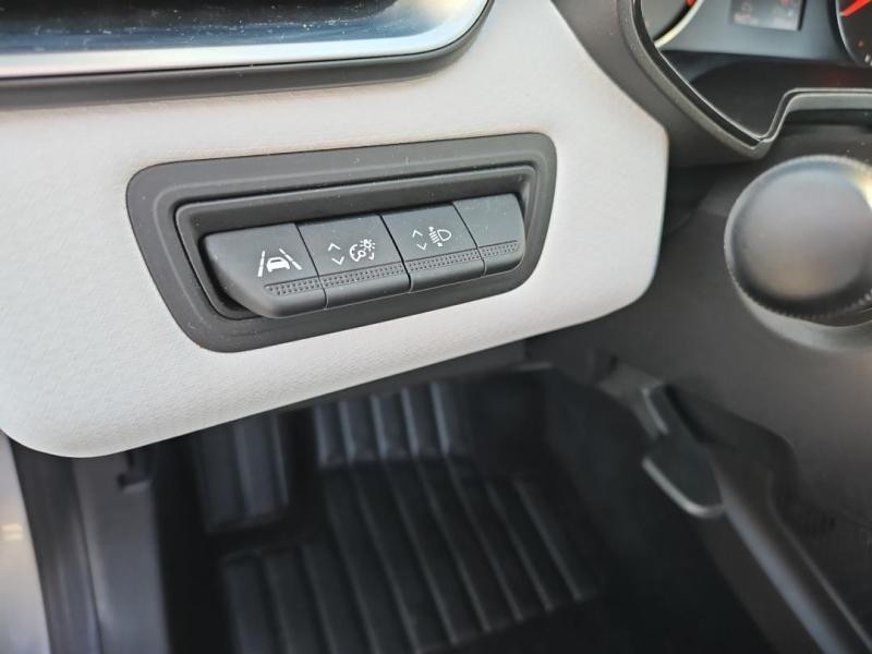 Used RENAULT Clio 1.0 TCe 90ch Evolution 2023 Gris Platine € 16390 in Lesménils