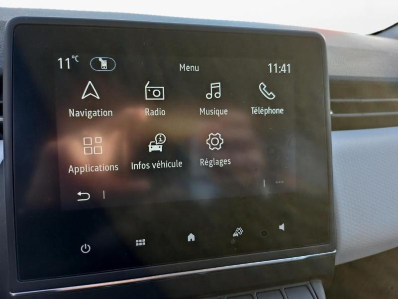 Used RENAULT Clio 1.0 TCe 90ch Evolution 2023 Gris Platine € 16390 in Lesménils