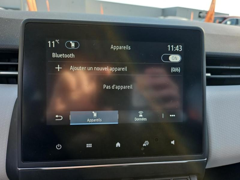 Used RENAULT Clio 1.0 TCe 90ch Evolution 2023 Gris Platine € 16390 in Lesménils