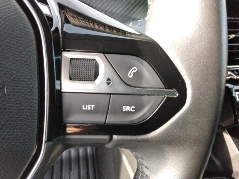 Occasion PEUGEOT 208 Affaire 1.5 BlueHDi 100 Premium Pack 2021 Blanc Banquise 8990 € à Lesménils