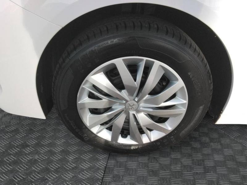 Occasion PEUGEOT 208 Affaire 1.5 BlueHDi 100 Premium Pack 2021 Blanc Banquise 8990 € à Lesménils