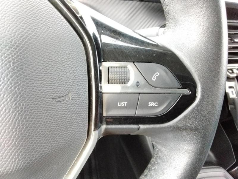 Occasion PEUGEOT 208 Affaire 1.5 BlueHDi 100 Premium Pack 2021 Blanc Banquise 8990 € à Lesménils