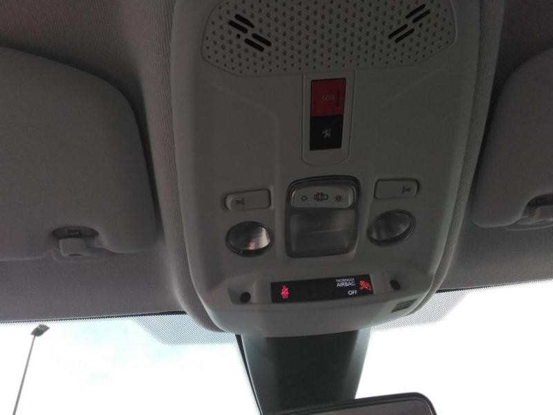 Occasion PEUGEOT 208 Affaire 1.5 BlueHDi 100 Premium Pack 2021 Blanc Banquise 8990 € à Lesménils