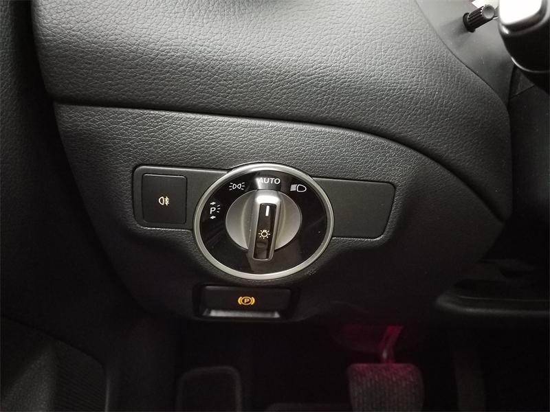 Used MERCEDES-BENZ CLA Shooting Brake 220 d Fascination 7G-DCT 2017 Gris Montagne € 19790 in Lesménils