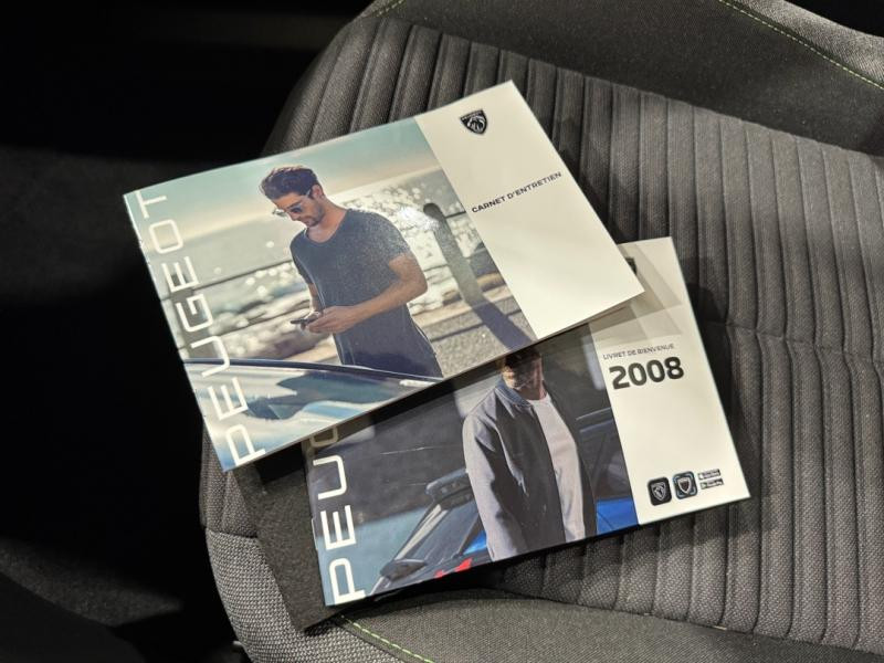 Used PEUGEOT 2008 1.2 PureTech 100ch S&S Active 2024 Gris Artense (M) € 16470 in Lesménils