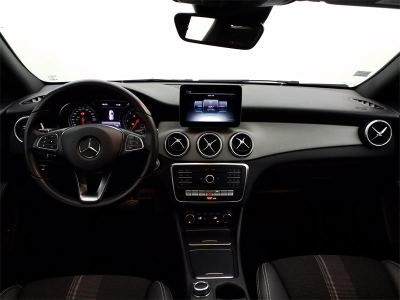 Used MERCEDES-BENZ CLA Shooting Brake 220 d Fascination 7G-DCT 2017 Gris Montagne € 19790 in Lesménils