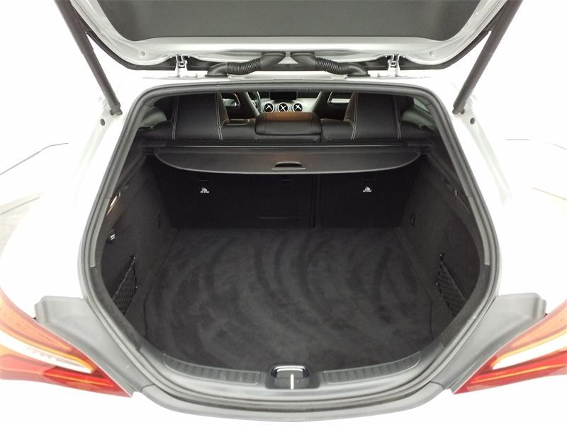 Used MERCEDES-BENZ CLA Shooting Brake 220 d Fascination 7G-DCT 2017 Gris Montagne € 19790 in Lesménils