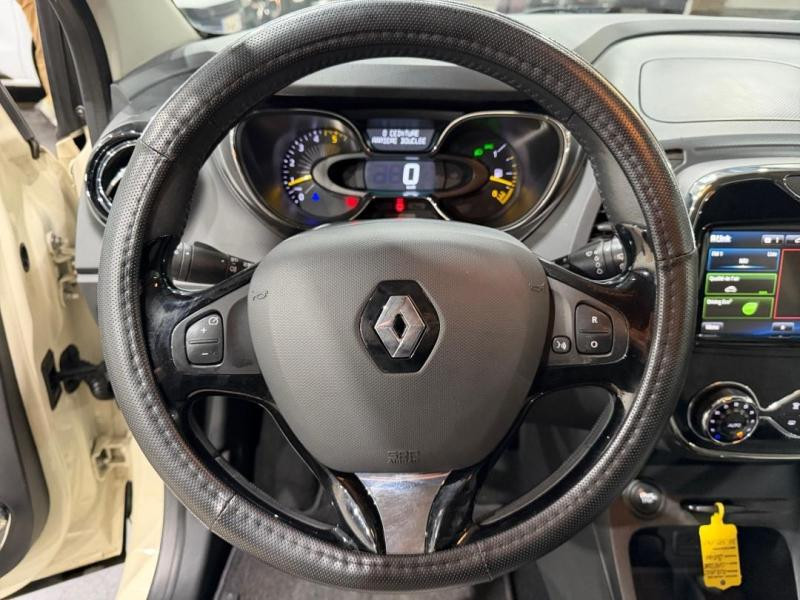 Occasion RENAULT Captur 1.5 dCi 90ch Stop&Start energy Intens eco² 2014 Beige 8990 € à Lesménils