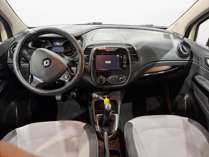 Occasion RENAULT Captur 1.5 dCi 90ch Stop&Start energy Intens eco² 2014 Beige 8990 € à Lesménils