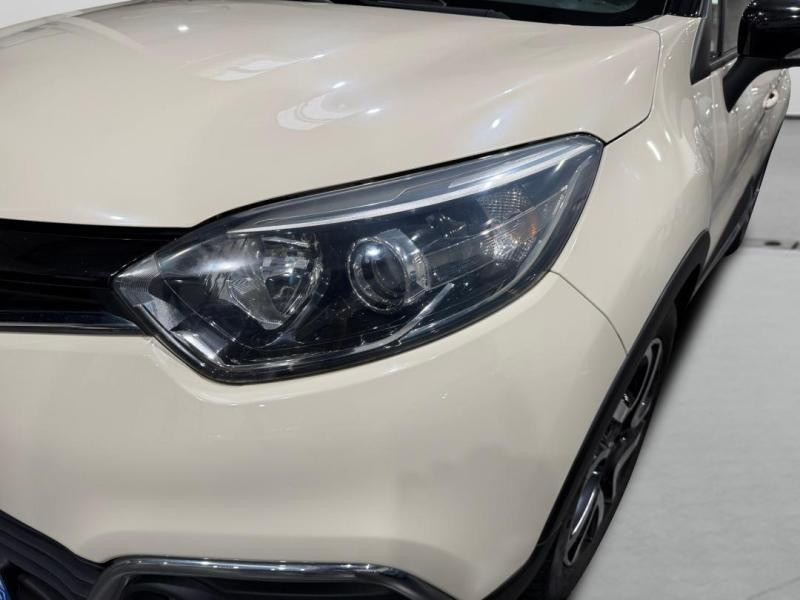 Occasion RENAULT Captur 1.5 dCi 90ch Stop&Start energy Intens eco² 2014 Beige 8990 € à Lesménils