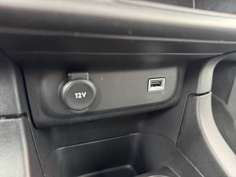 Used CITROEN C3 1.2 PureTech 110ch S&S Shine 120-123g 2022 Blanc Banquise (O) € 11880 in Lesménils