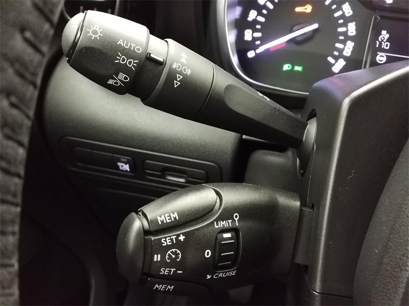 Used CITROEN C3 Aircross PureTech 82ch Sunshine 2018 Spicy Orange (M) € 9240 in Lesménils