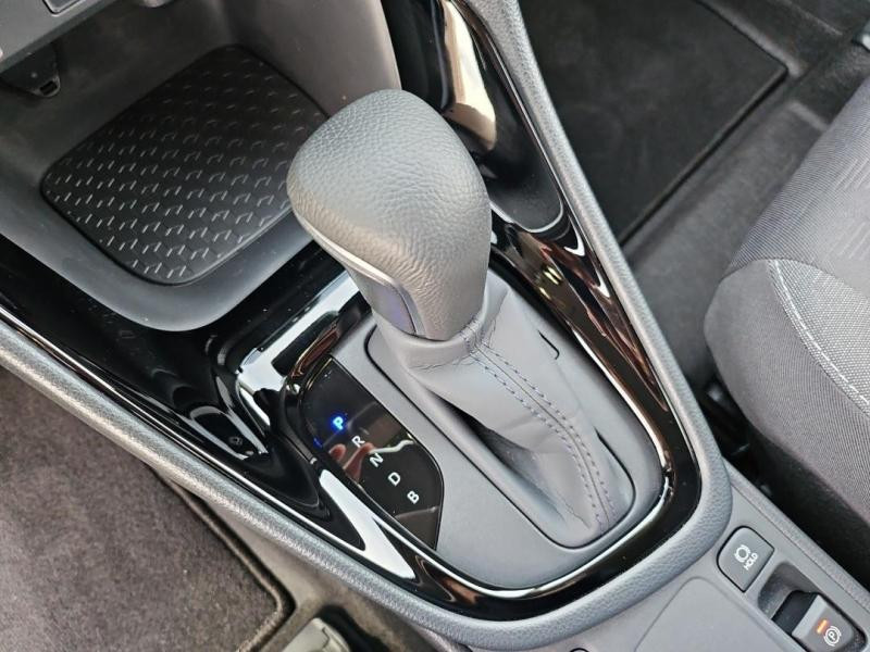 Occasion TOYOTA Yaris 116h Design 5p MY22 2024 Blanc 20990 € à Lesménils