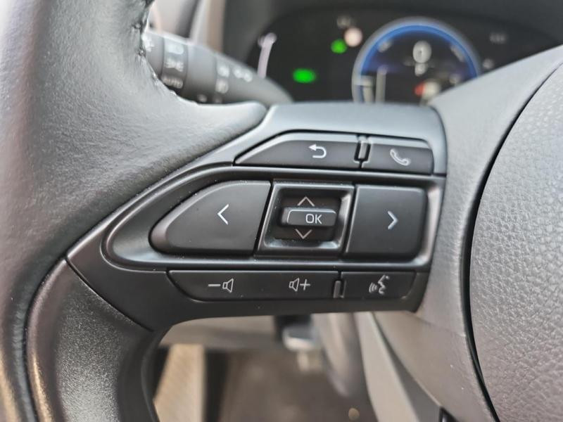 Occasion TOYOTA Yaris 116h Design 5p MY22 2024 Blanc 20990 € à Lesménils