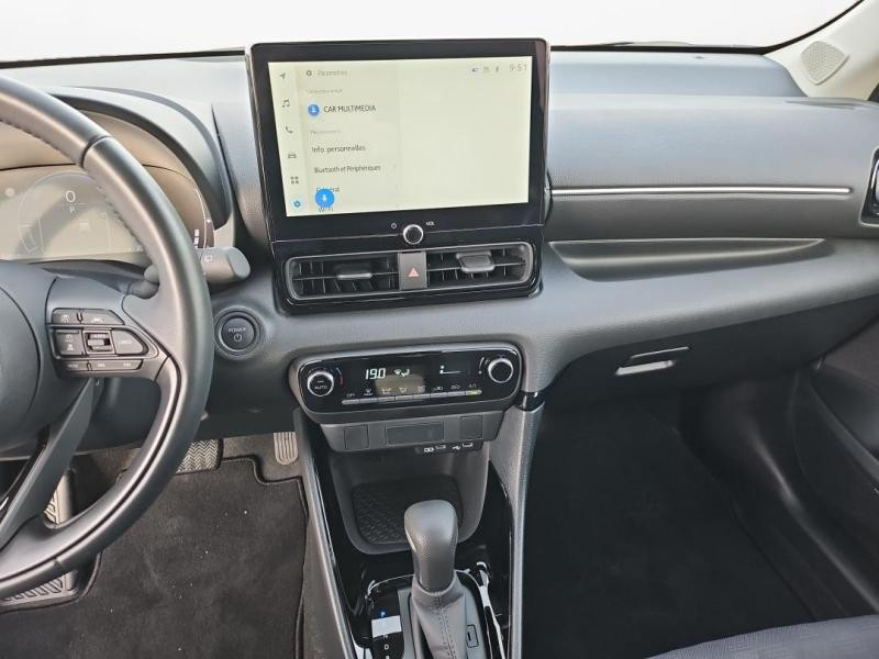 Occasion TOYOTA Yaris 116h Design 5p MY22 2024 Blanc 20990 € à Lesménils