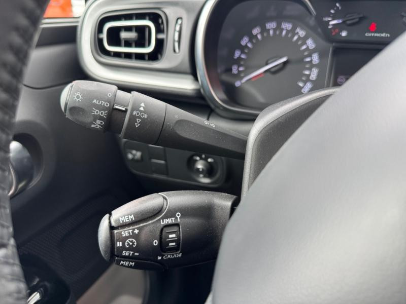 Used CITROEN C3 1.2 PureTech 110ch S&S Shine 120-123g 2022 Blanc Banquise (O) € 11880 in Lesménils