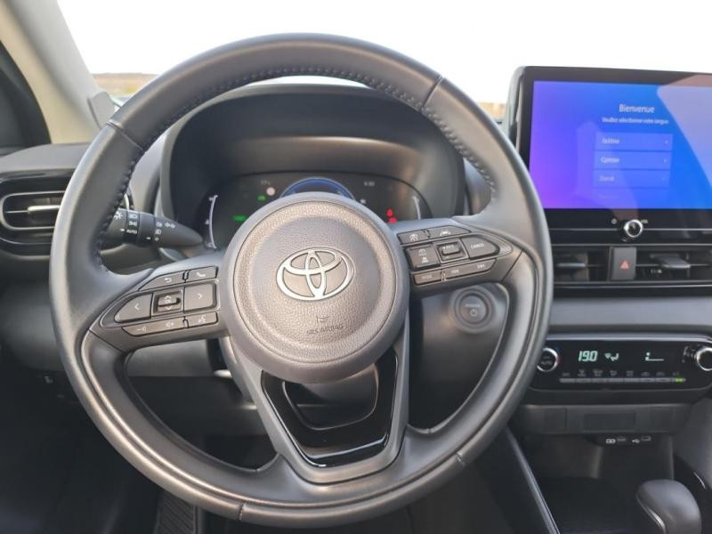 Occasion TOYOTA Yaris 116h Design 5p MY22 2024 Blanc 20990 € à Lesménils
