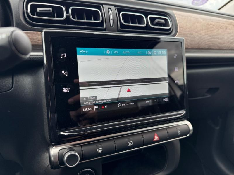 Used CITROEN C3 1.2 PureTech 110ch S&S Shine 120-123g 2022 Blanc Banquise (O) € 11880 in Lesménils