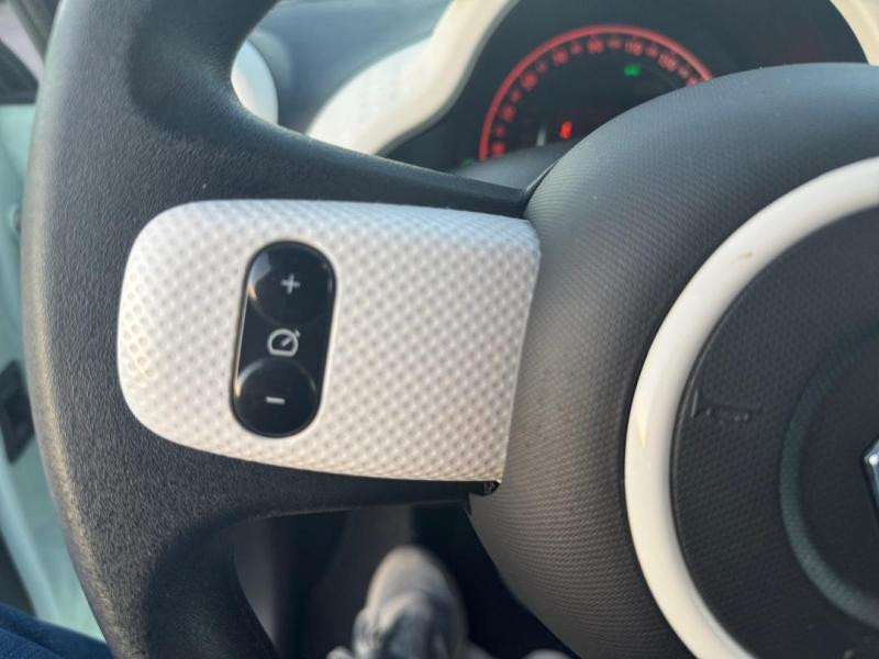Occasion RENAULT Twingo 1.0 SCe 75ch Zen - 20 2020 Blanc 10490 € à Lesménils