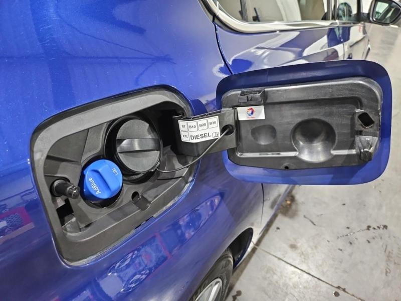 Used PEUGEOT 308 1.5 BlueHDi 130ch S&S Allure 2019 Bleu Magnetic € 12990 in Lesménils