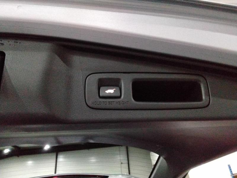 Occasion HONDA CR-V 2.0 i-MMD 184ch e:HEV Exclusive 2WD e-CVT 2022 Acier Moderne métallisée 31990 € à Lesménils