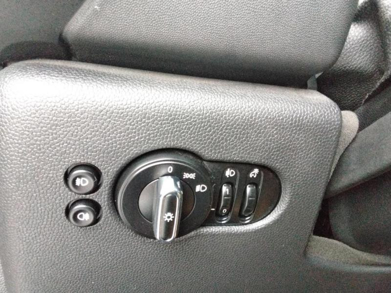 Occasion MINI Mini One 102ch 2017 Moonwalk Grey 10990 € à Lesménils