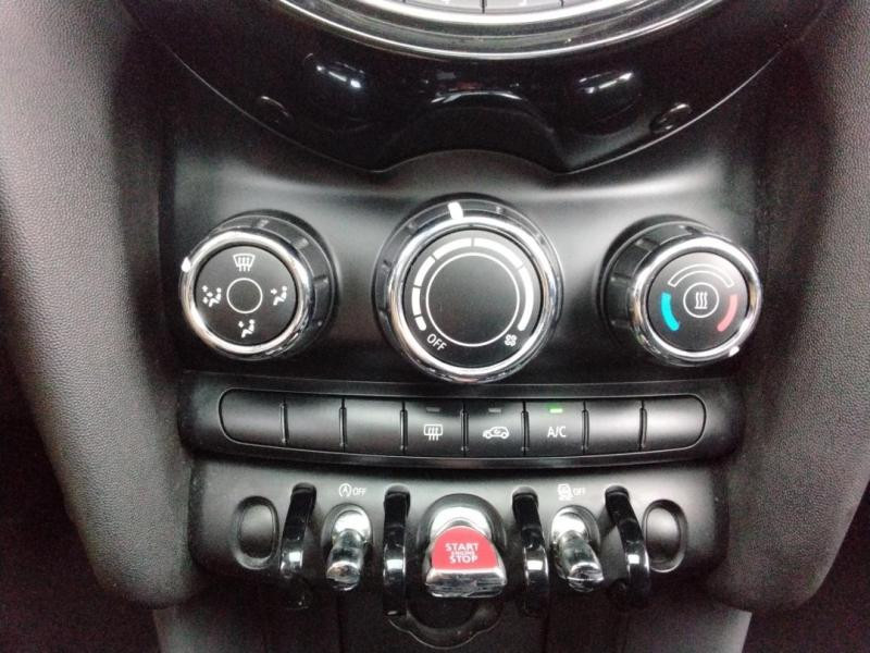 Occasion MINI Mini One 102ch 2017 Moonwalk Grey 10990 € à Lesménils