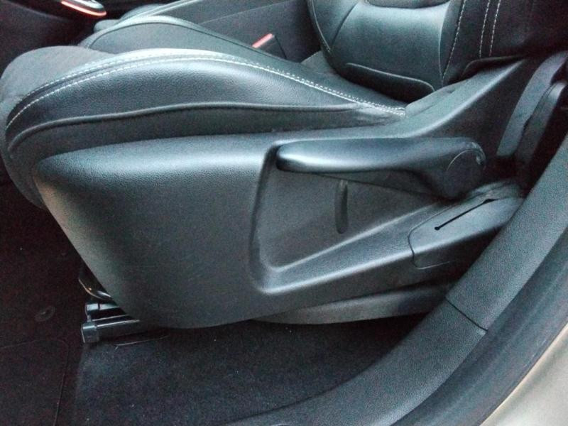 Occasion RENAULT Grand Scenic 1.3 TCe 140ch energy Business Intens 7 places 2018 Beige Dune 15990 € à Lesménils