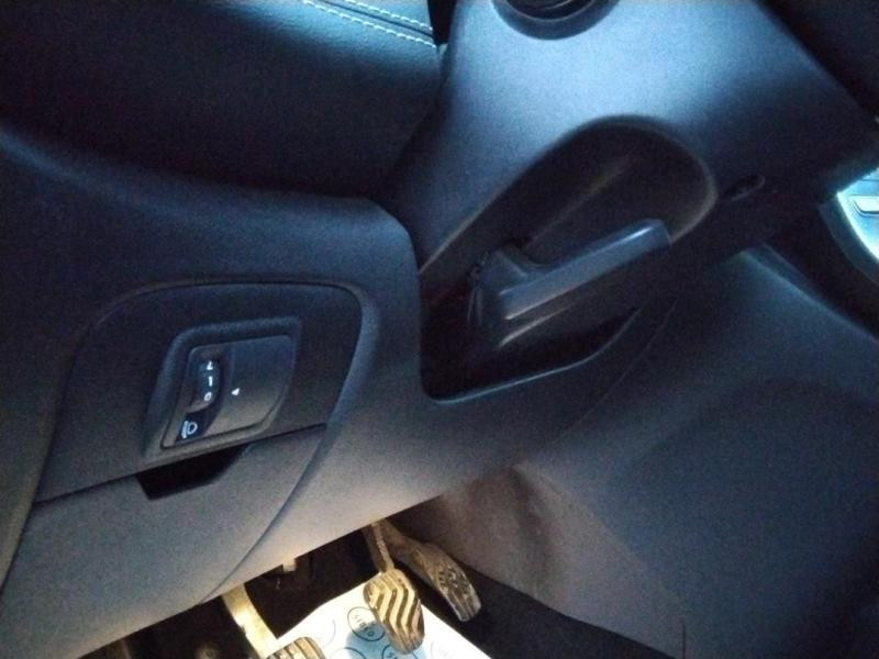 Occasion RENAULT Grand Scenic 1.3 TCe 140ch energy Business Intens 7 places 2018 Beige Dune 15990 € à Lesménils