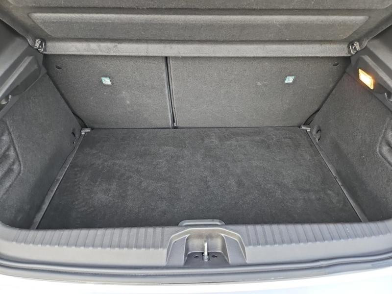 Used RENAULT Clio 1.5 Blue dCi 100ch Evolution 2023 Gris Platine € 15290 in Lesménils