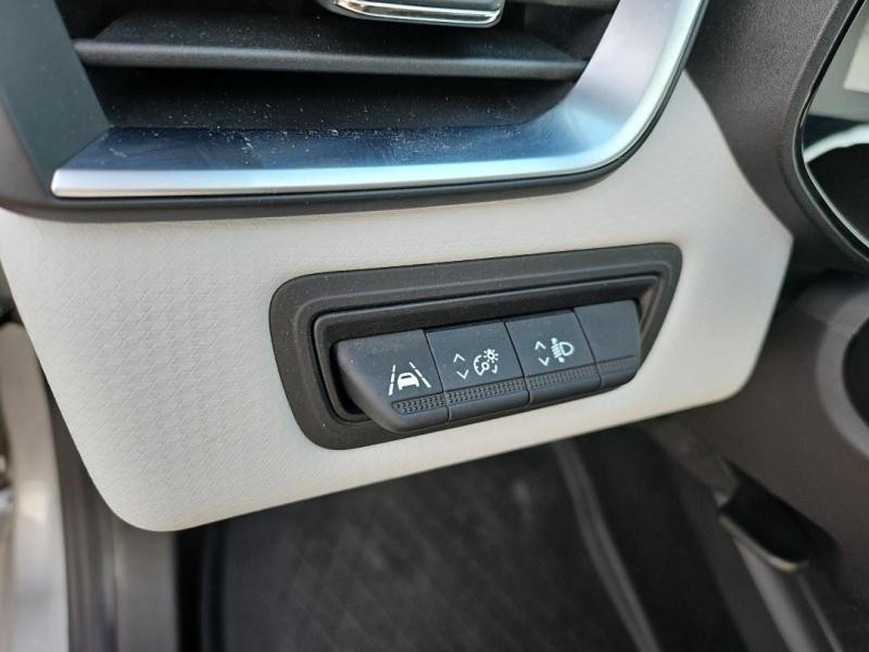 Used RENAULT Clio 1.5 Blue dCi 100ch Evolution 2023 Gris Platine € 15290 in Lesménils