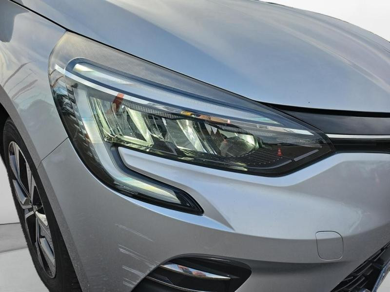 Used RENAULT Clio 1.5 Blue dCi 100ch Evolution 2023 Gris Platine € 15290 in Lesménils