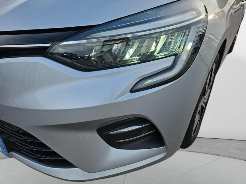 Used RENAULT Clio 1.5 Blue dCi 100ch Evolution 2023 Gris Platine € 15290 in Lesménils